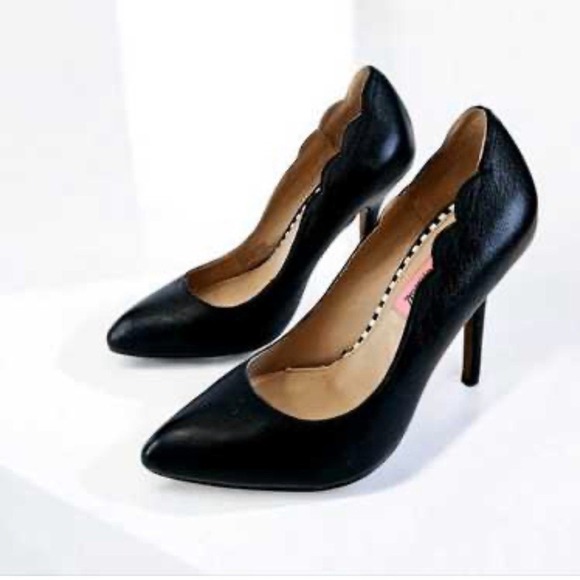 Betsey Johnson Shoes - Betsey Johnson Black Pointed-Toe RACIEE 1 Sz. 7.5 Stiletto Heel Pumps